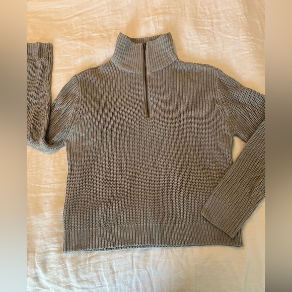 Cloth by Design Sweater - Picture 10 of 11